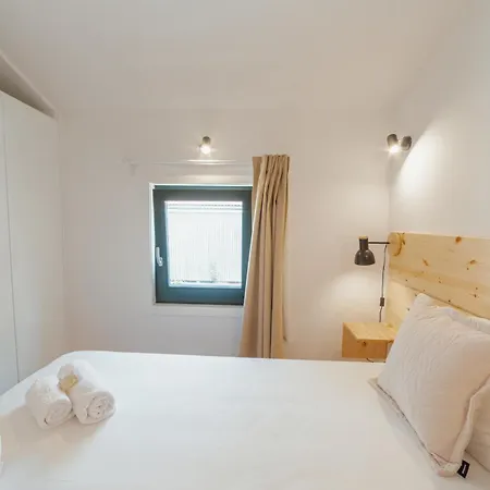 Cedofeita Terrace By Hosty *